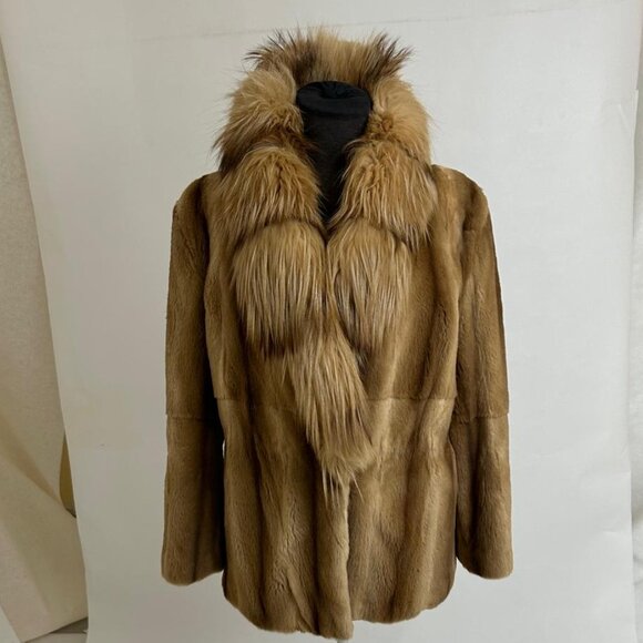 Vintage gorgeous preloved- FUR  - MINK PLUKED WITH fox COLLARD - Picture 1 of 6